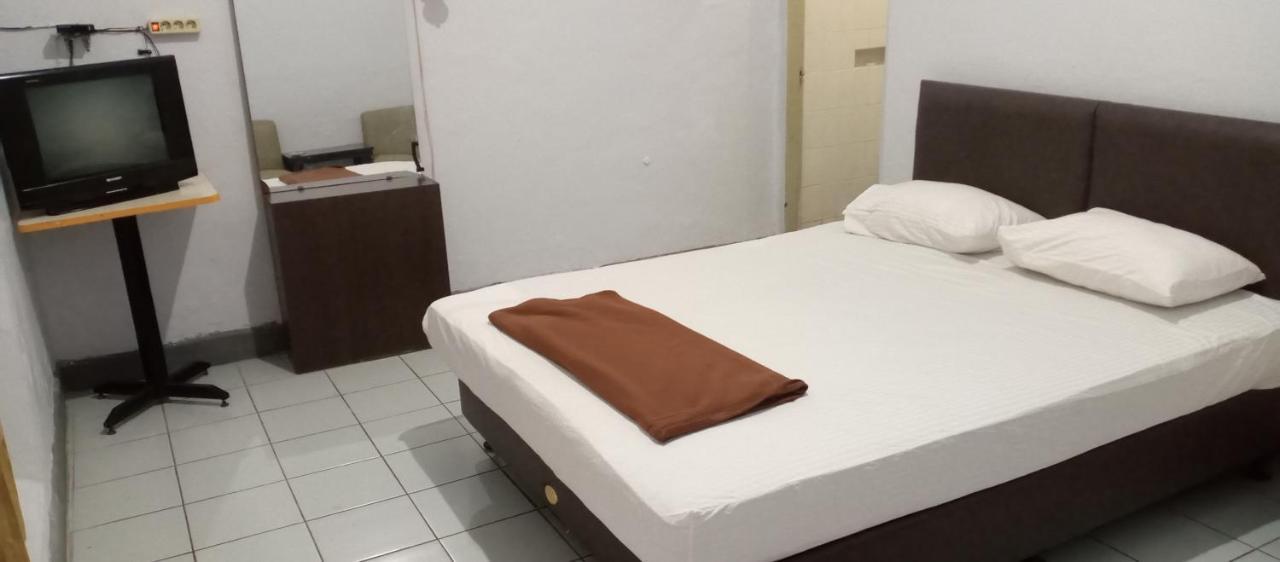 Hotel Maya Тегал Экстерьер фото